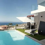 Allure Panoramic Seaviews Vila *