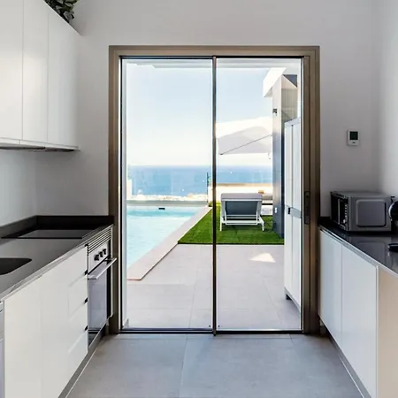 Allure Panoramic Seaviews